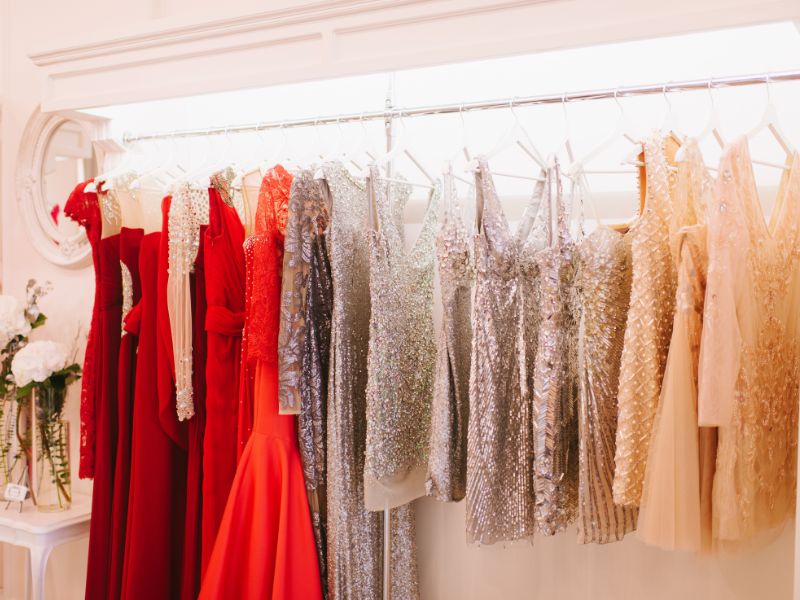 sào quần áo nhiều kiểu váy