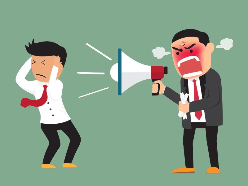 sếp tức giận với nhân viên