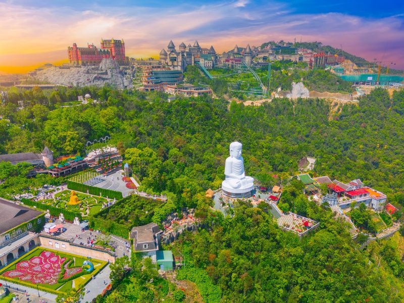 Chùa nhìn từ trên cao