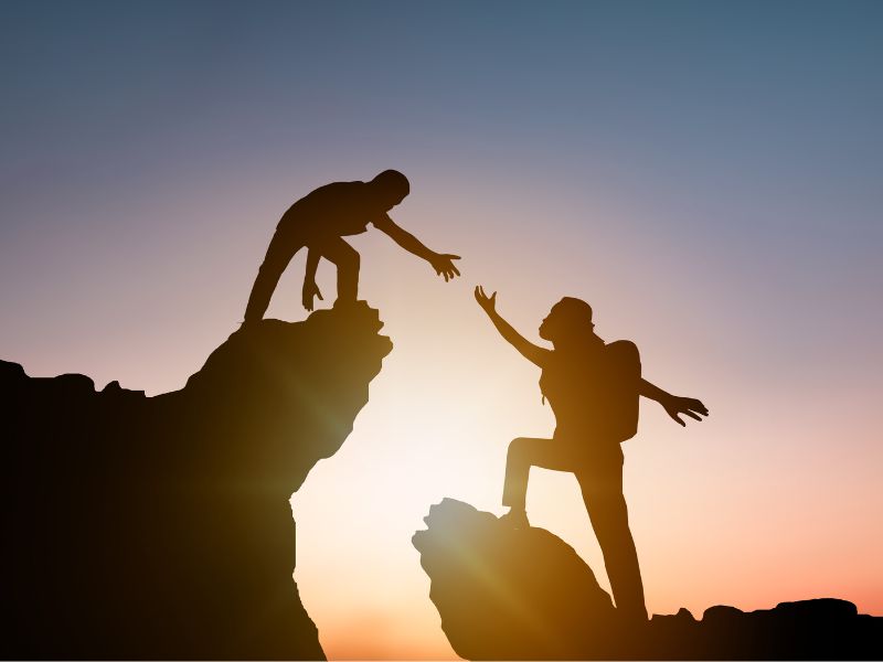 600fc959-mo-thay-phat-3 sự giúp đỡ từ người khác