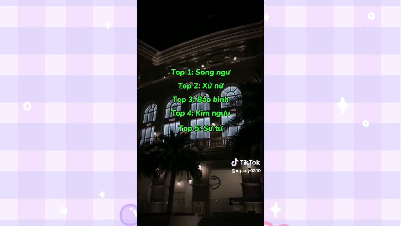 Hình ảnh tĩnh vật với hoa hồng hồng, minh họa cho khái niệm "bẫy tình" của các cung hoàng đạo.