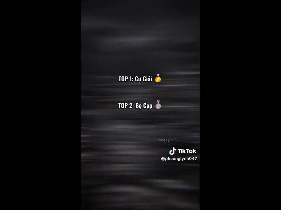 Hình ảnh ẩn dụ "bàn tay sinh mệnh" và những lời thì thầm định đoạt số phận.