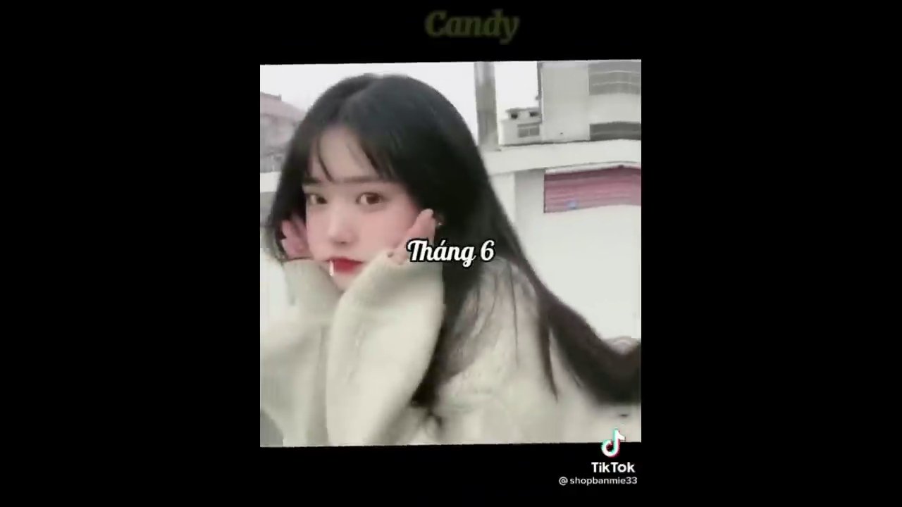 Khoảnh khắc chuyển giao cảm xúc với hình ảnh "Ruyên gặn tình dương tình lệ khói đi xô".